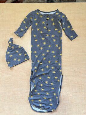 Lou Lou & Company Newborn Set Baby Knotted Gown Top Knot Hat Unisex Sun Pattern